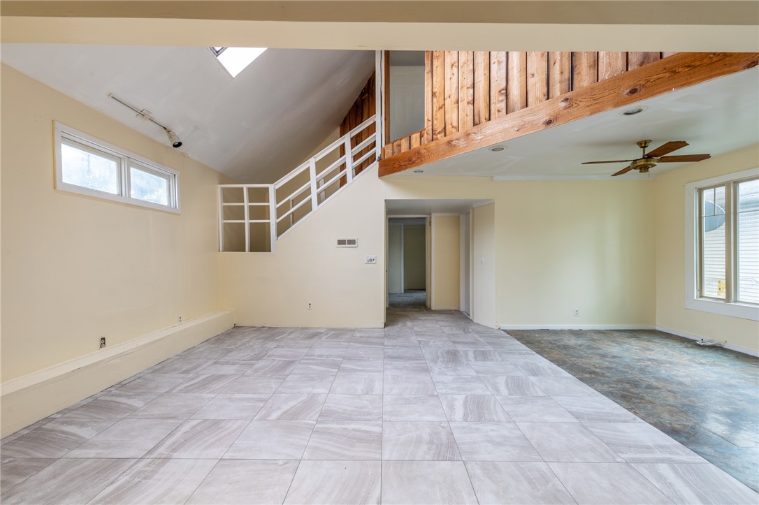 42 Wilcox Street Rochester, NY 14607 - Photo 2 of 31