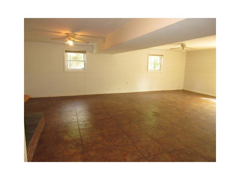 7925 Hawthorne Road Indianapolis, IN 46256 - Photo 3 of 10 Gallery Image 3