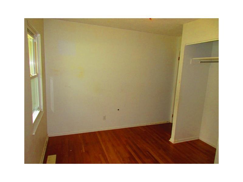 7925 Hawthorne Road Indianapolis, IN 46256 - Photo 9 of 10 Gallery Image 9