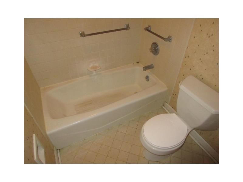 7925 Hawthorne Road Indianapolis, IN 46256 - Photo 10 of 10 Gallery Image 10