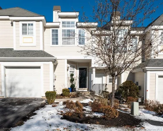 $424,900 | 134 Delafield Lane, Unit 17B, Newburgh, NY 12550