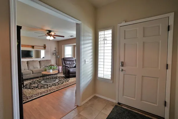 $425,000 | 335 Kenwood Drive, Lemoore, CA 93245