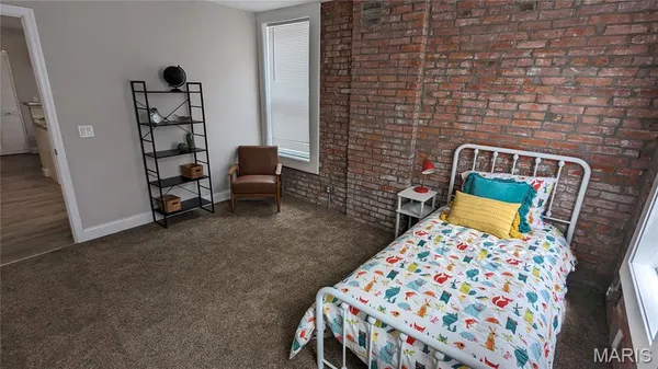 $825,000 | 3900 Humphrey Street, St. Louis, MO 63116