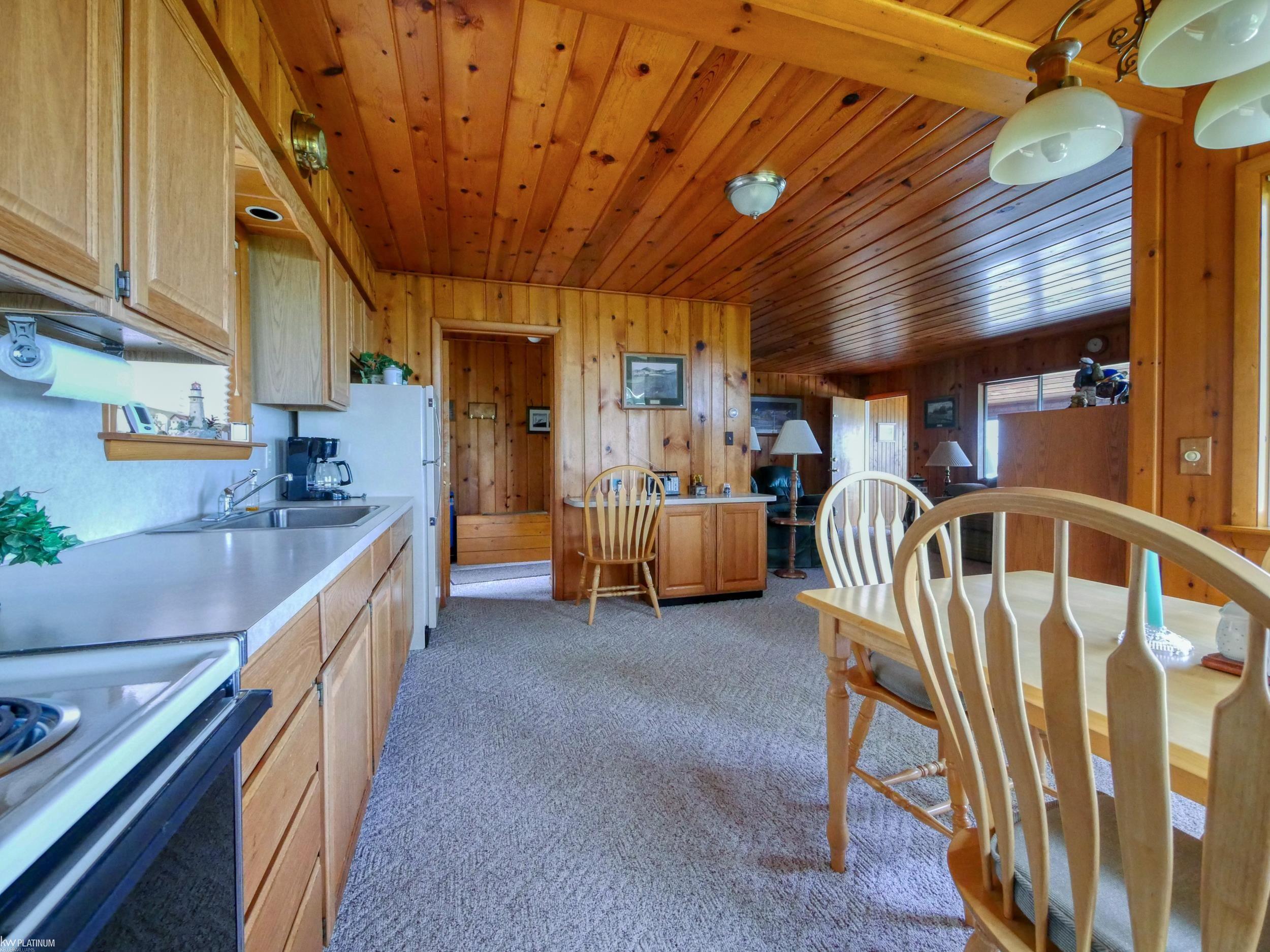 3894 Lakeshore Road Deckerville, MI 48427 - Photo 22 of 31 50141376-f98d68d5-e463-44a8-a2fa-7b2d5e64859d.JPG