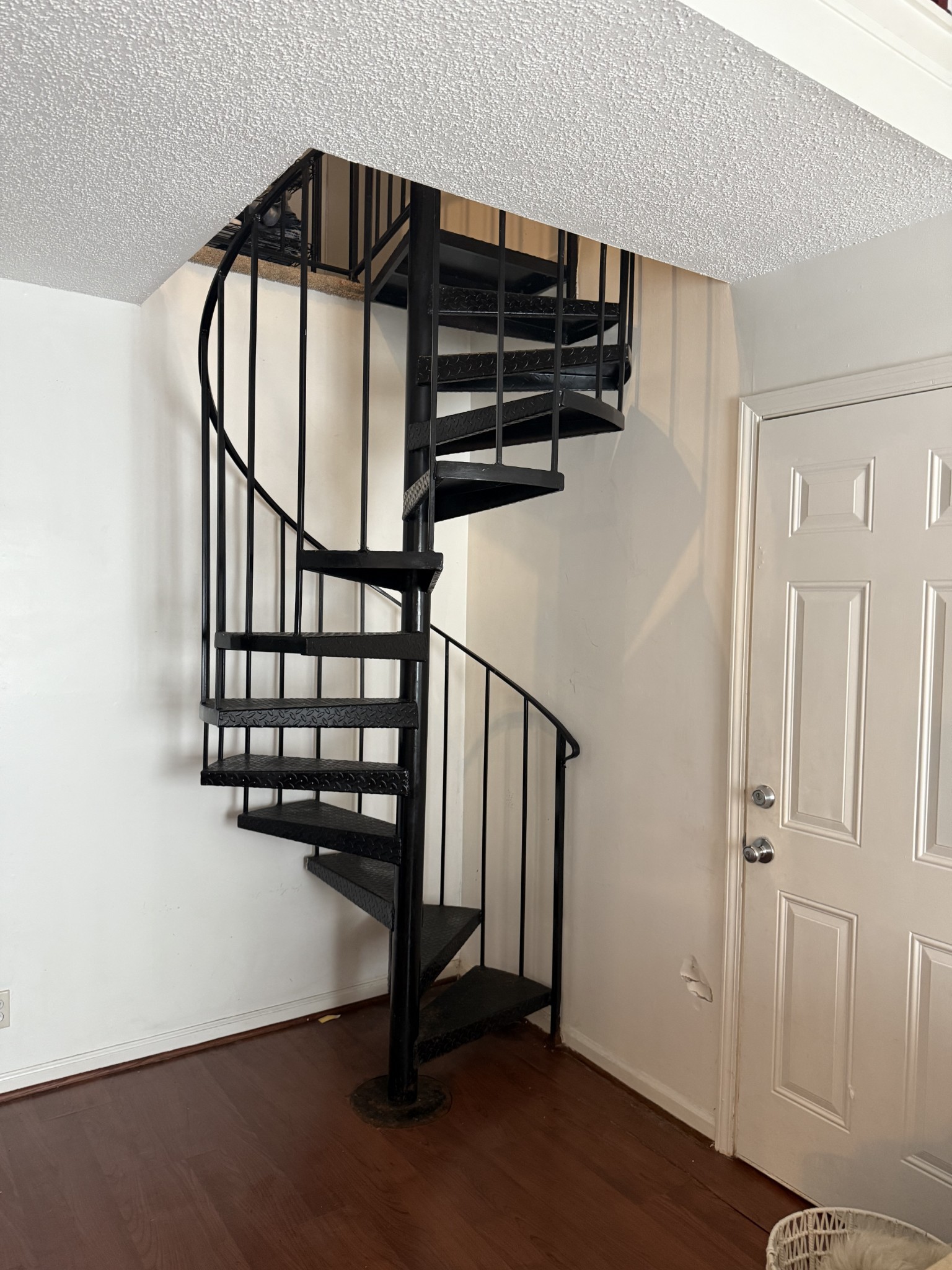 1544 Heritage View Boulevard Madison, TN 37115 - Photo 4 of 18 a view of entryway with wooden floor