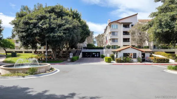 $2,350 | 5765 Friars Road, Unit 176, San Diego, CA 92110