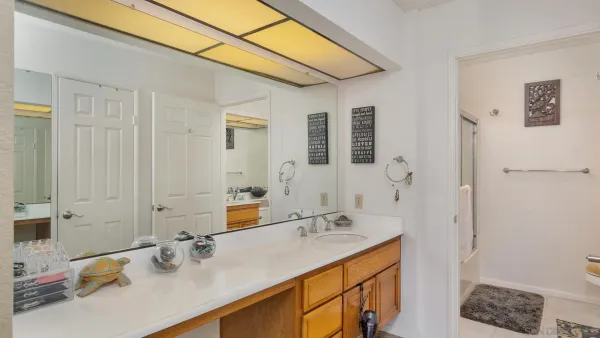 $2,350 | 5765 Friars Road, Unit 176, San Diego, CA 92110