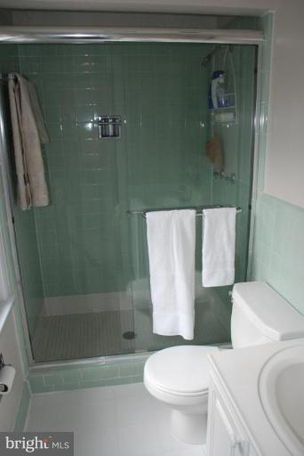 6705 Rannoch Road Bethesda, MD 20817 - Photo 13 of 15 Master Bathroom