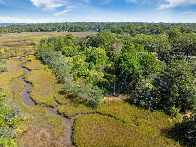 $815,000 | 1522 North Pinebark Lane, Charleston, SC 29407