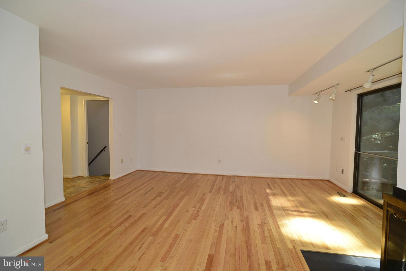 2373 Generation Drive Reston, VA 20191 - Photo 14 of 30 a view of an empty room and window