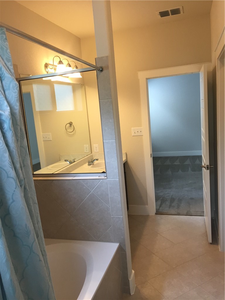 2101 Rivers Edge Way, Unit 13 Austin, TX 78741 - Photo 20 of 22