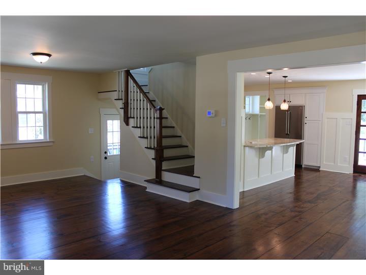 265 Old Eagle School Road Wayne, PA 19087 - Photo 5 of 25 Living Room