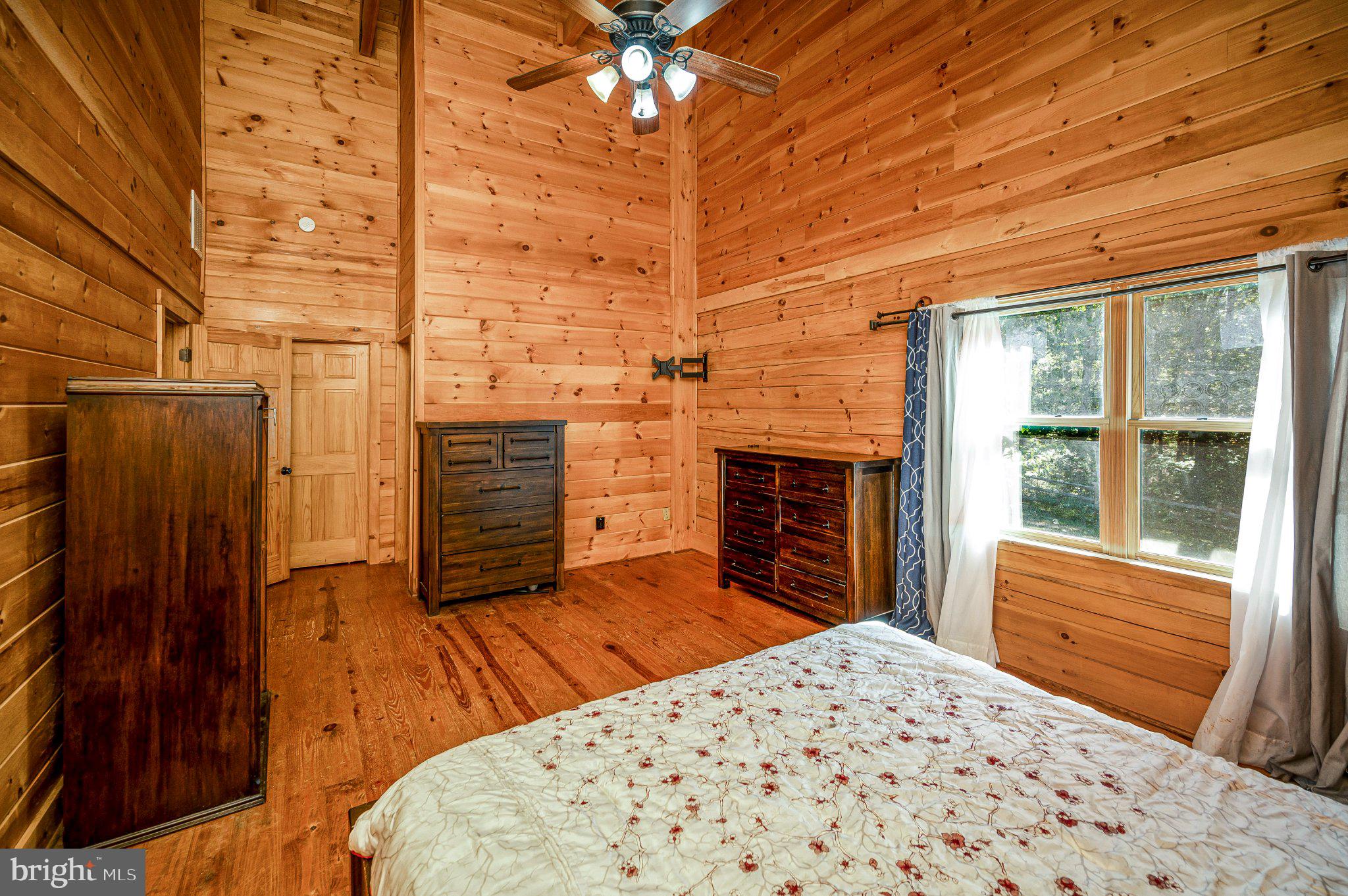 2169 Beaver Dam Road Midland, VA 22728 - Photo 26 of 105 Owner suite towards Bath