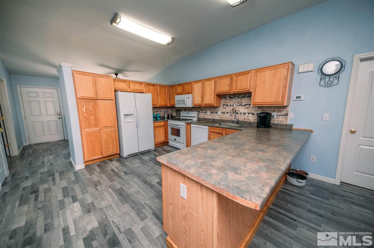 17705 Fairfax Court Reno, NV 89508 - Photo 7 of 22 Photo 7