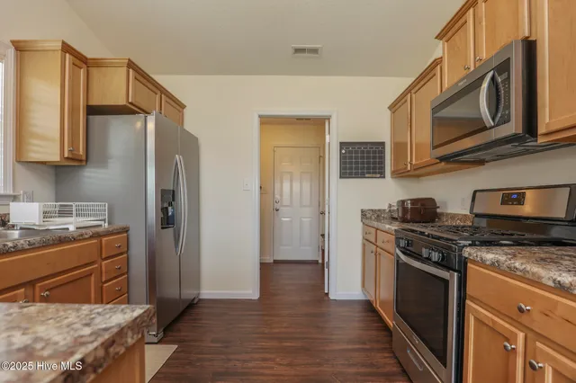 $254,000 | 127 Buckskin Drive, Pollocksville, NC 28573