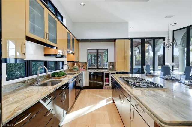 $7,480,000 | 1450 Gulfstar Drive South, Naples, FL 34112