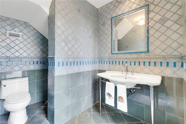 $7,480,000 | 1450 Gulfstar Drive South, Naples, FL 34112