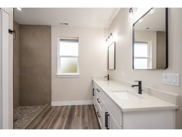 $499,900 | 160 Wil Way, Winston, OR 97496