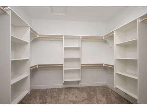 $499,900 | 160 Wil Way, Winston, OR 97496