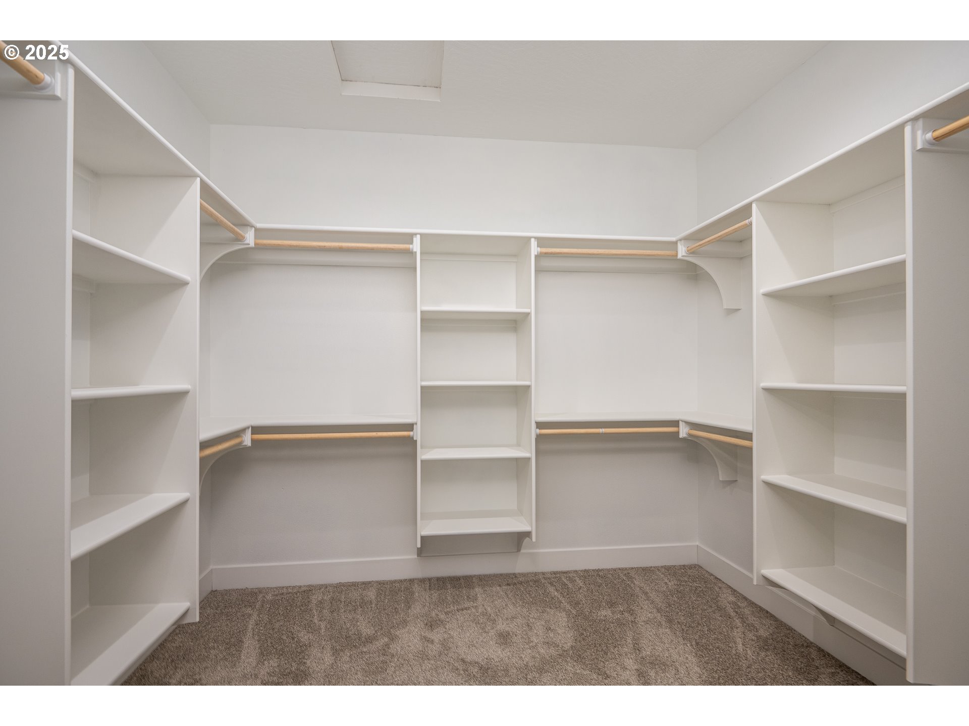 160 Wil Way Winston, OR 97496 - Photo 23 of 37 a room with cabinets and a wooden floor