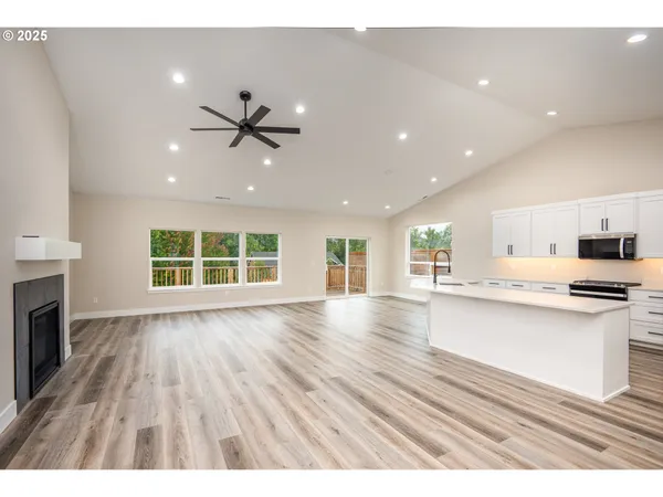 $499,900 | 160 Wil Way, Winston, OR 97496