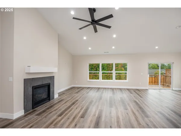 $499,900 | 160 Wil Way, Winston, OR 97496