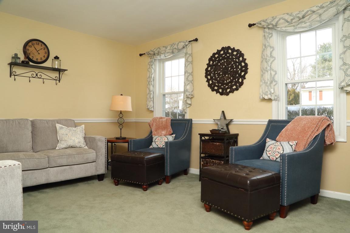 307 Partridge Drive Lititz, PA 17543 - Photo 2 of 24 Living Room