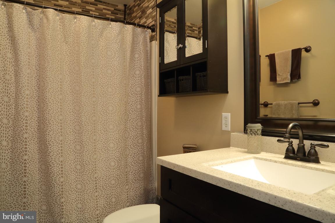 307 Partridge Drive Lititz, PA 17543 - Photo 13 of 24 First floor full bath