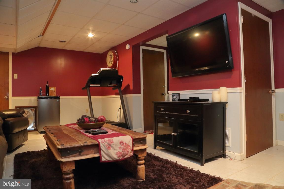 307 Partridge Drive Lititz, PA 17543 - Photo 18 of 24 Gallery Image 18