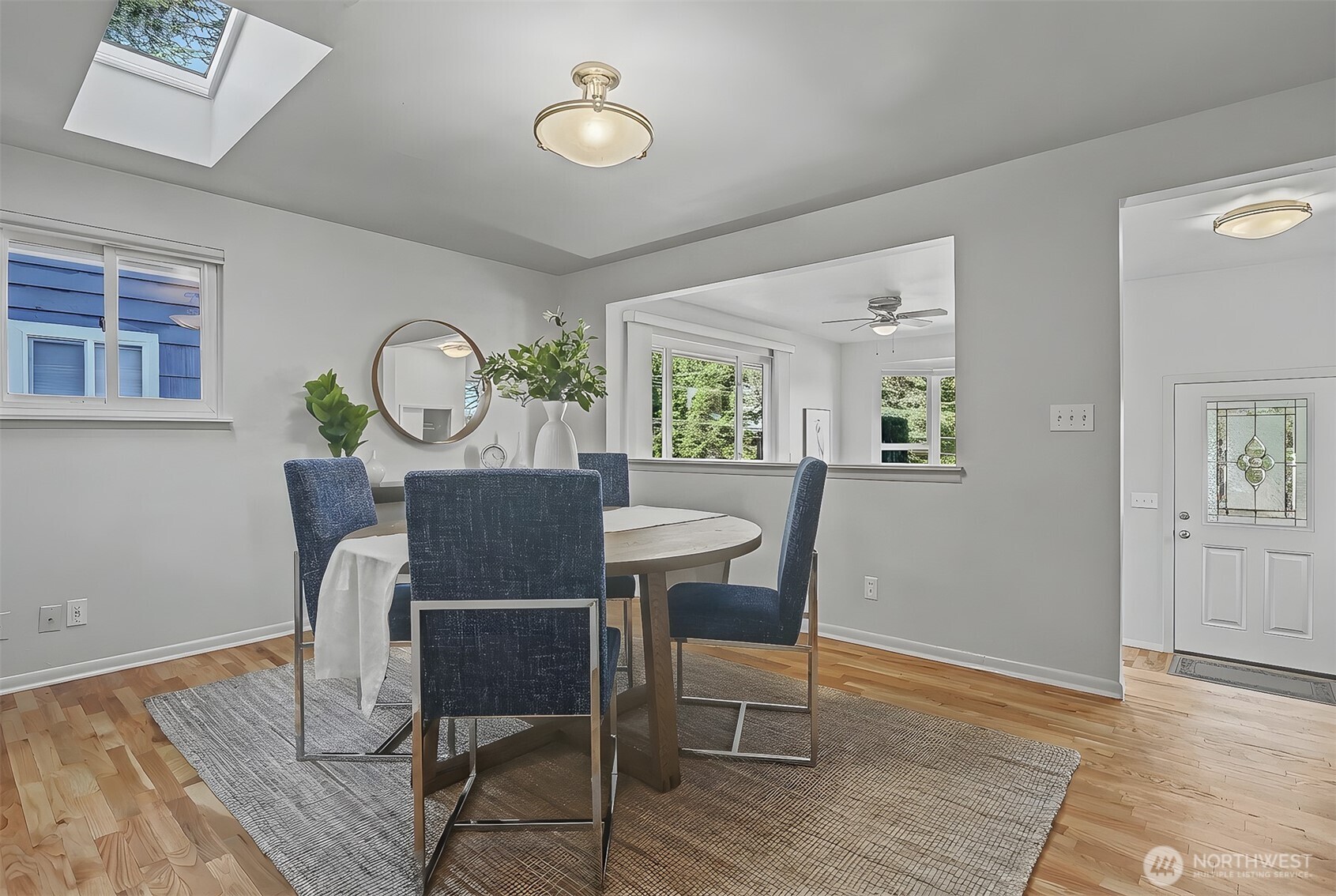 2021 Northeast 97th Street Seattle, WA 98115 - Photo 8 of 40