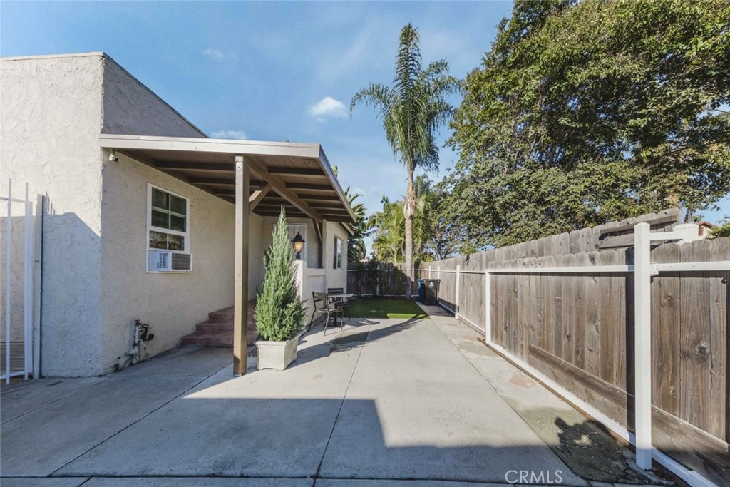 5506 Smiley Drive Los Angeles, CA 90016 - Photo 25 of 30