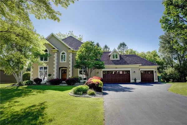 $649,900 | 11 Parham Drive, Penfield, NY 14526