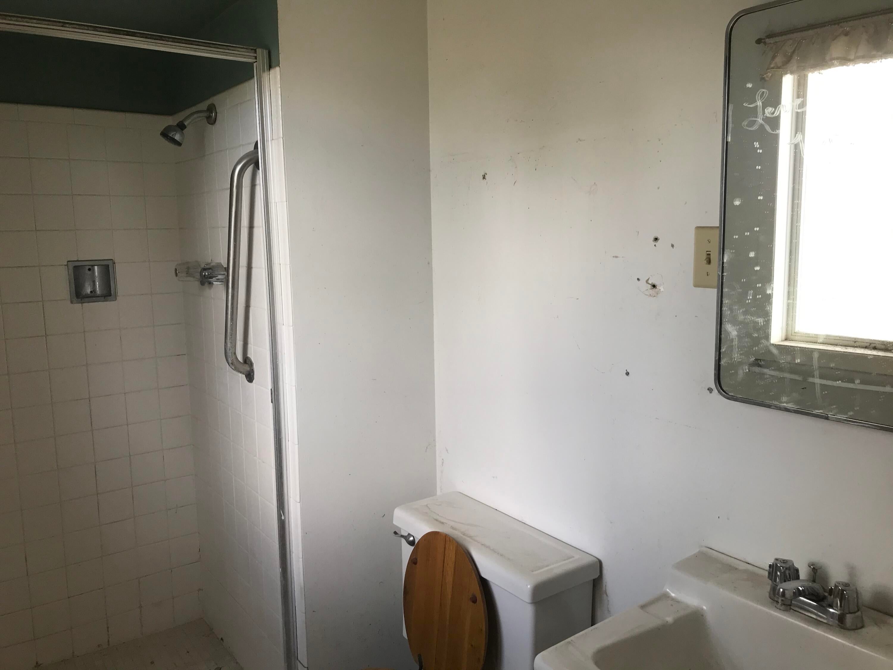 22980 McGrath Road Bend, OR 97701 - Photo 19 of 23 Primary En Suite Bathroom