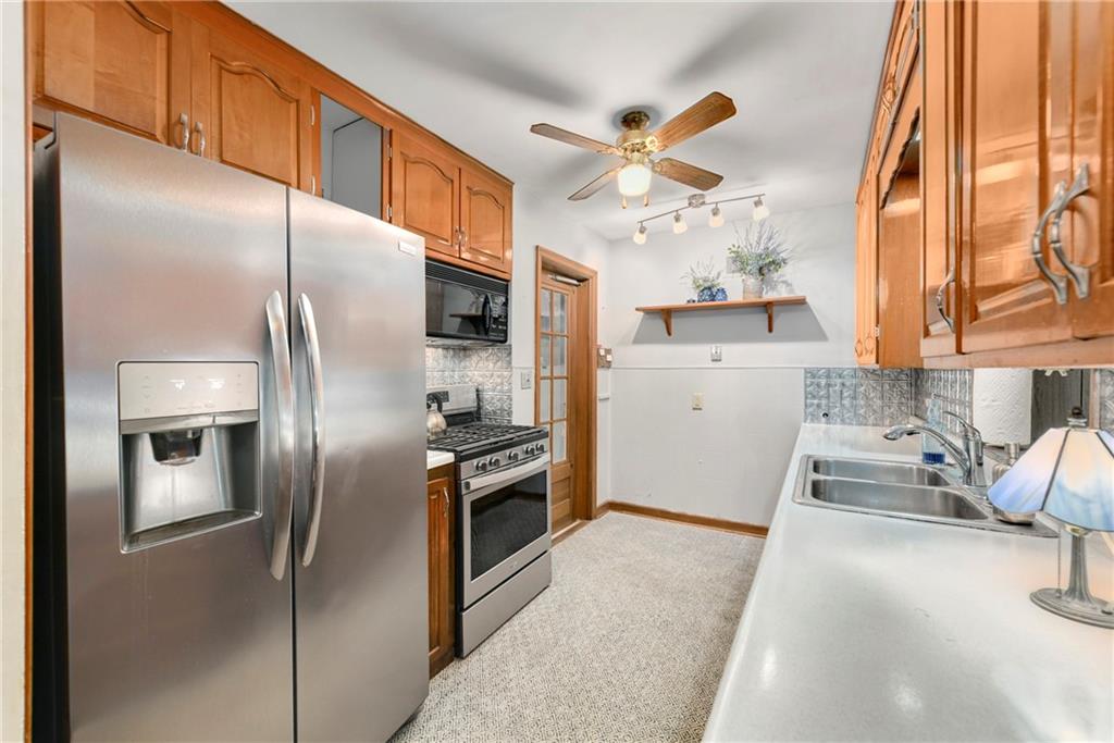 5327 Outlook Street Mission, KS 66202 - Photo 12 of 47