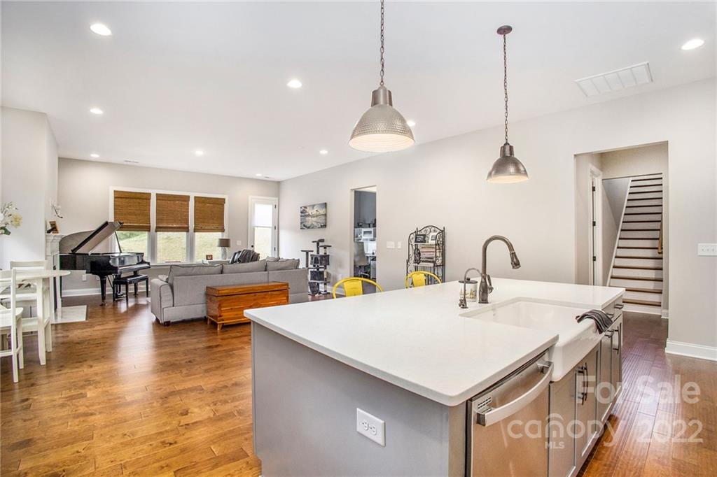 16004 Deer River Road Charlotte, NC 28278 - Photo 9 of 33