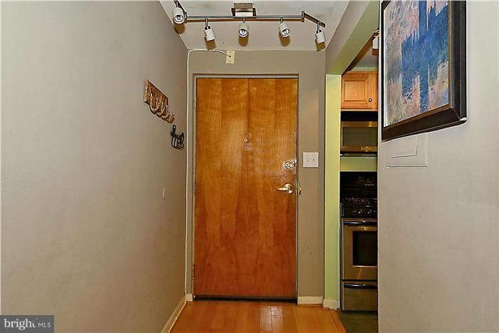 2633 Adams Mill Road Northwest, Unit B3 Washington, DC 20009 - Photo 2 of 6 Interior (General)