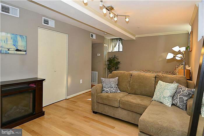 2633 Adams Mill Road Northwest, Unit B3 Washington, DC 20009 - Photo 4 of 6 Interior (General)