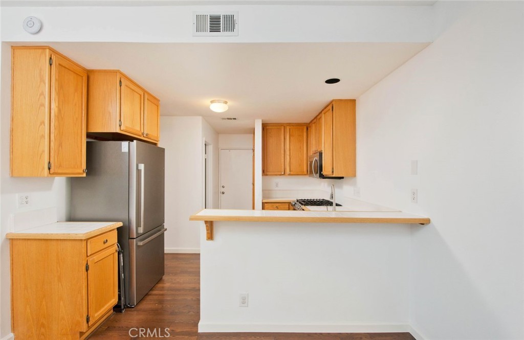 28415 Seco Canyon Road, Unit 125 Saugus, CA 91390 - Photo 4 of 15
