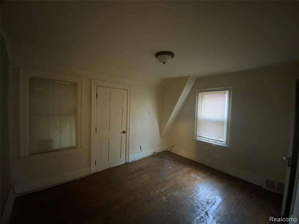 16773 Edinborough Road Detroit, MI 48219 - Photo 23 of 36