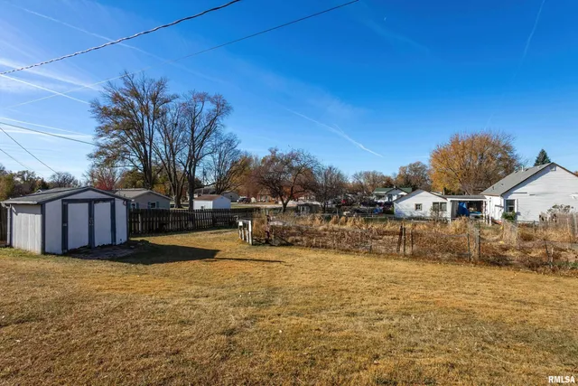 $260,000 | 304 4th Avenue, Colona, IL 61241