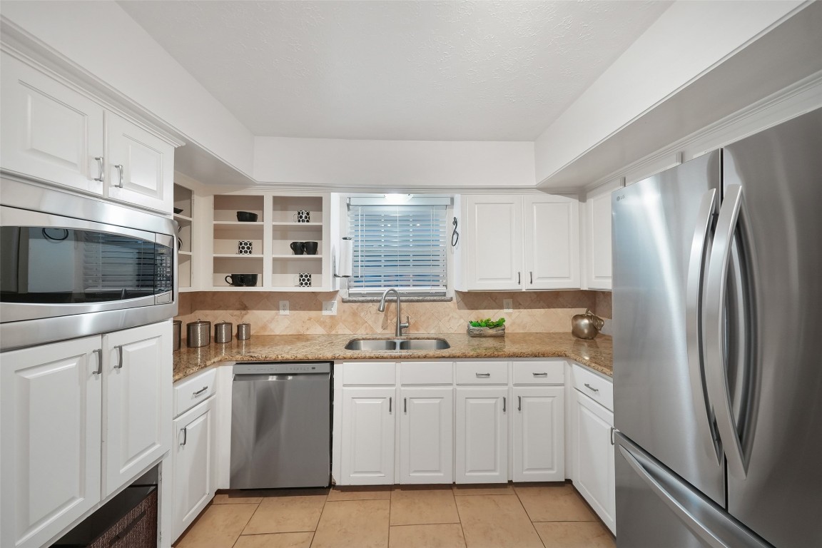 25510 Many Oak Drive Spring, TX 77380 - Photo 6 of 27