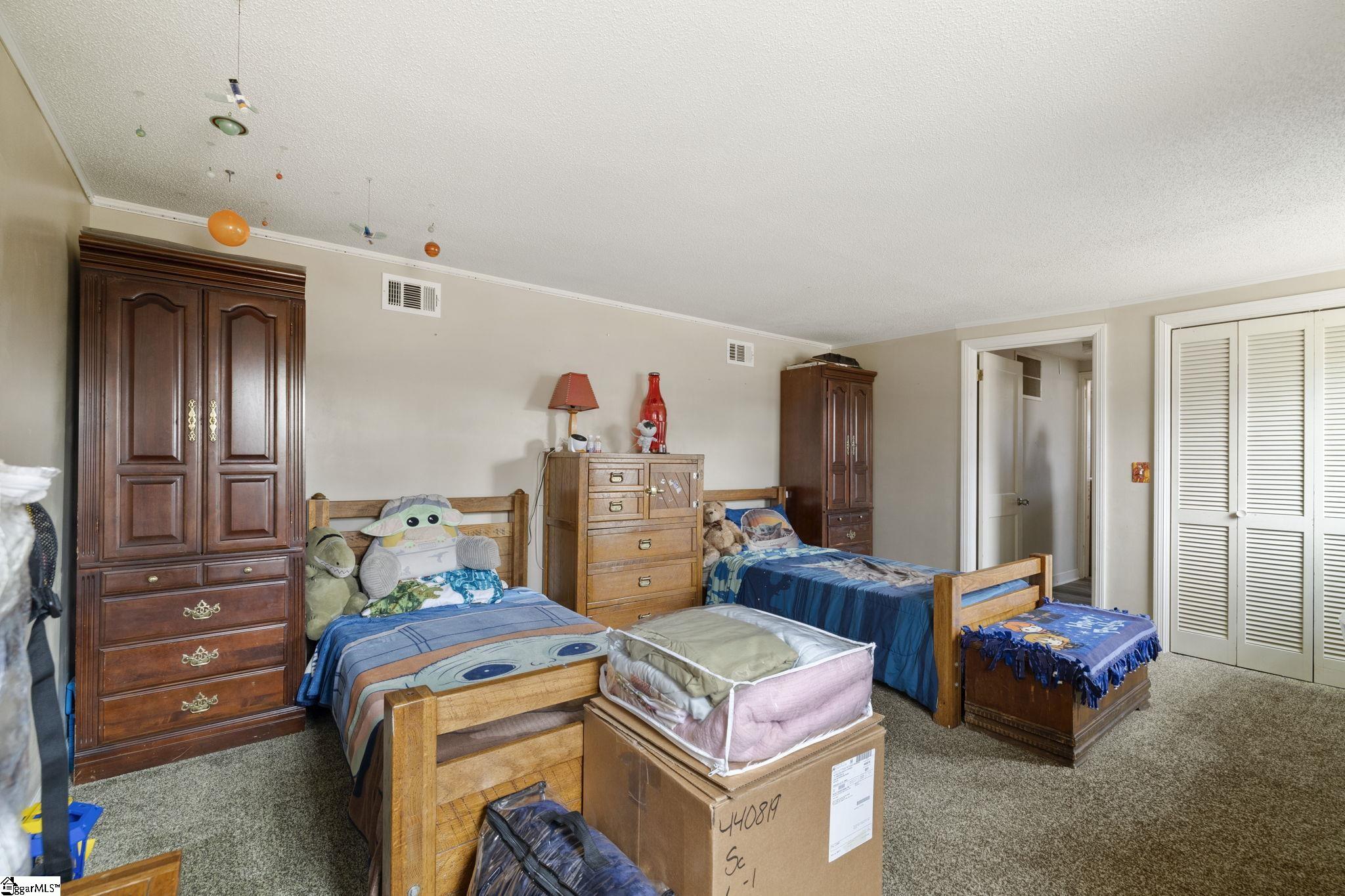 512 Pope Field Road Easley, SC 29642 - Photo 19 of 32