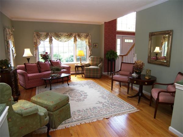 208 Newtown Road Acton, MA 01720 - Photo 3 of 24 Gallery Image 3