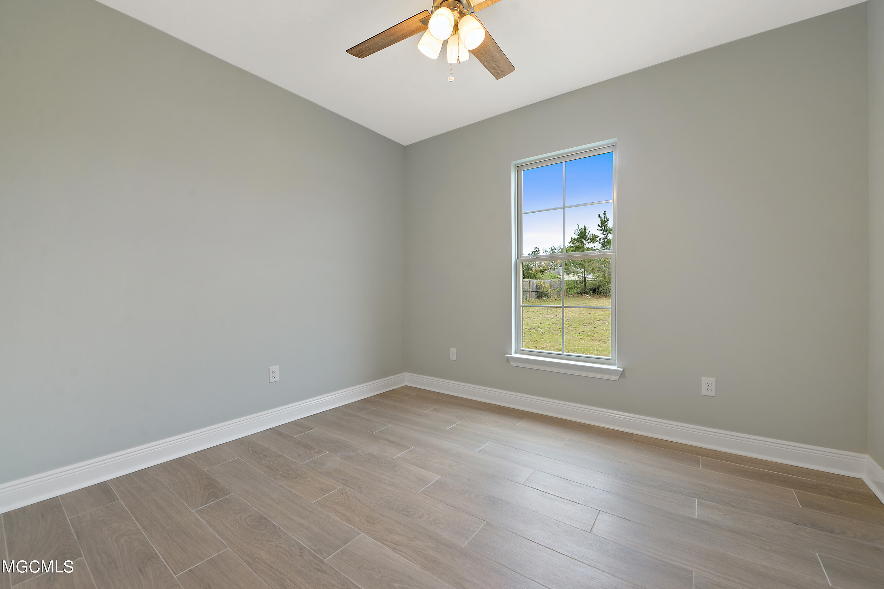 14201 Glendale Road Ocean Springs, MS 39565 - Photo 21 of 26 021 (4)