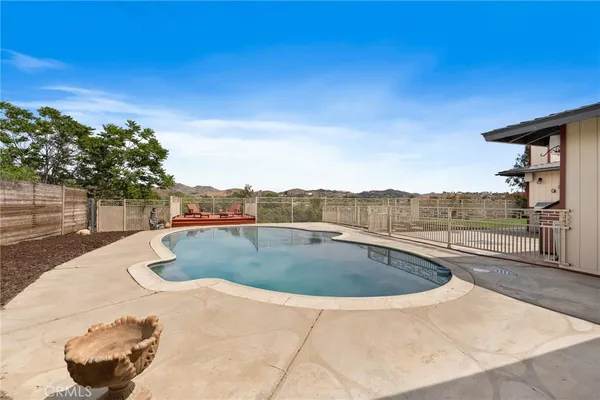 $1,099,999 | 1820 Corona Avenue, Norco, CA 92860