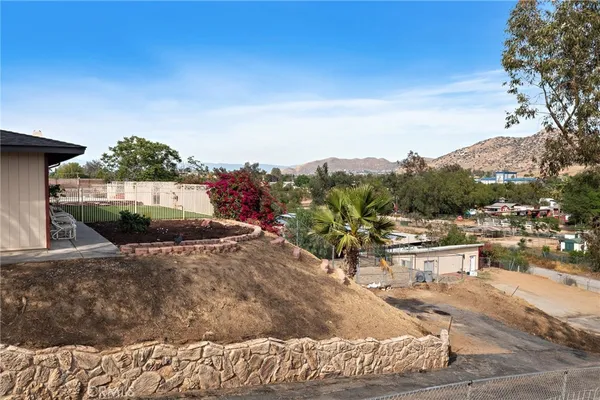 $1,099,999 | 1820 Corona Avenue, Norco, CA 92860
