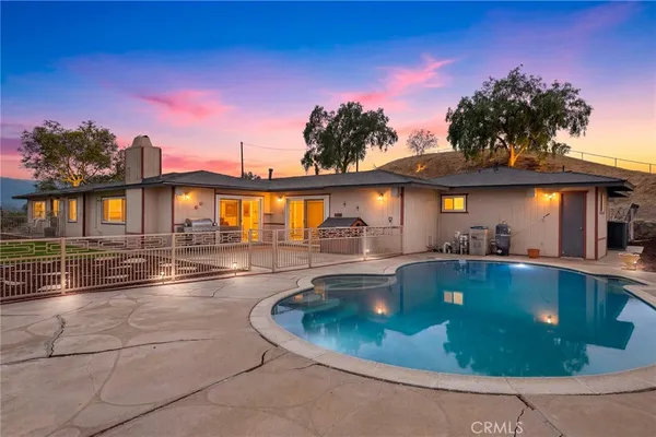 $1,099,999 | 1820 Corona Avenue, Norco, CA 92860