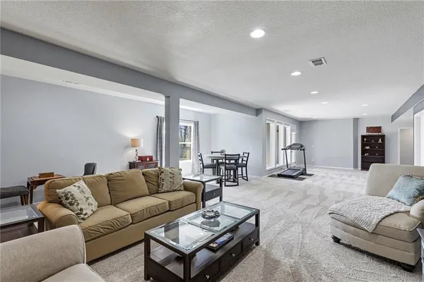 $665,000 | 5513 Northwest 111th Court, Kansas City, MO 64154