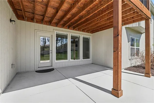$665,000 | 5513 Northwest 111th Court, Kansas City, MO 64154