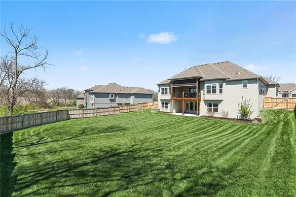 $665,000 | 5513 Northwest 111th Court, Kansas City, MO 64154